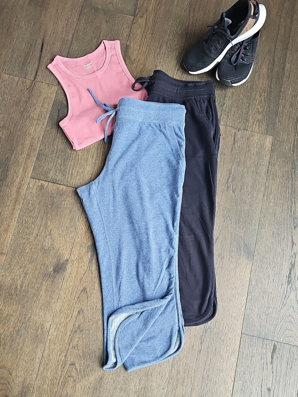 32° Cool Cropped Lounge Pants Bundle | 2 Pair | Size Medium | Soft Drawstring